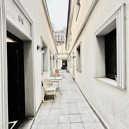 Family Old Town Quad Apartman Bukarest