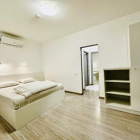 Family Old Town Quad Apartment Bucharest